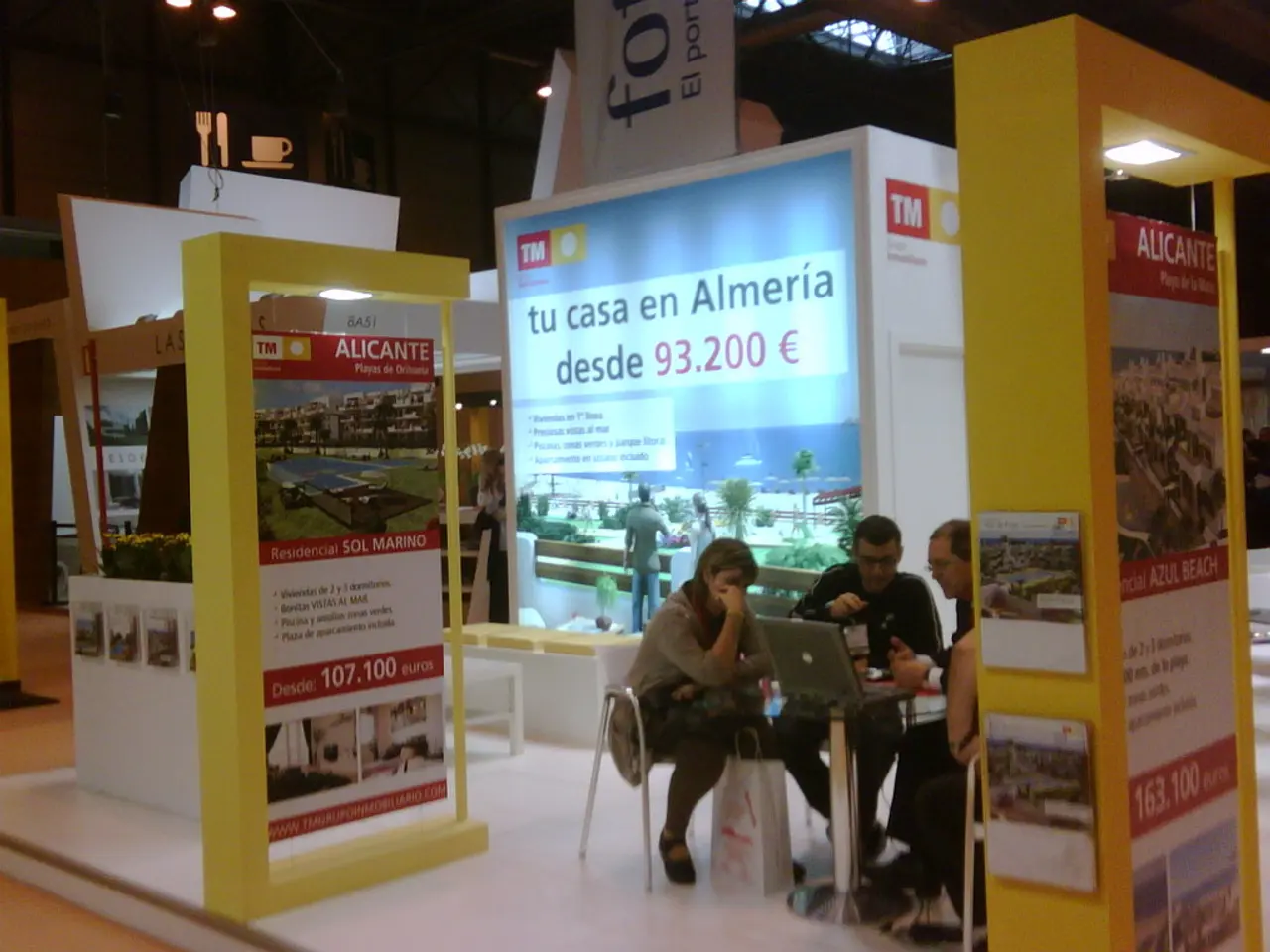 Summer Training - Dialogue Marketing Salesposition (M/F) - Academic Year 2025-2026