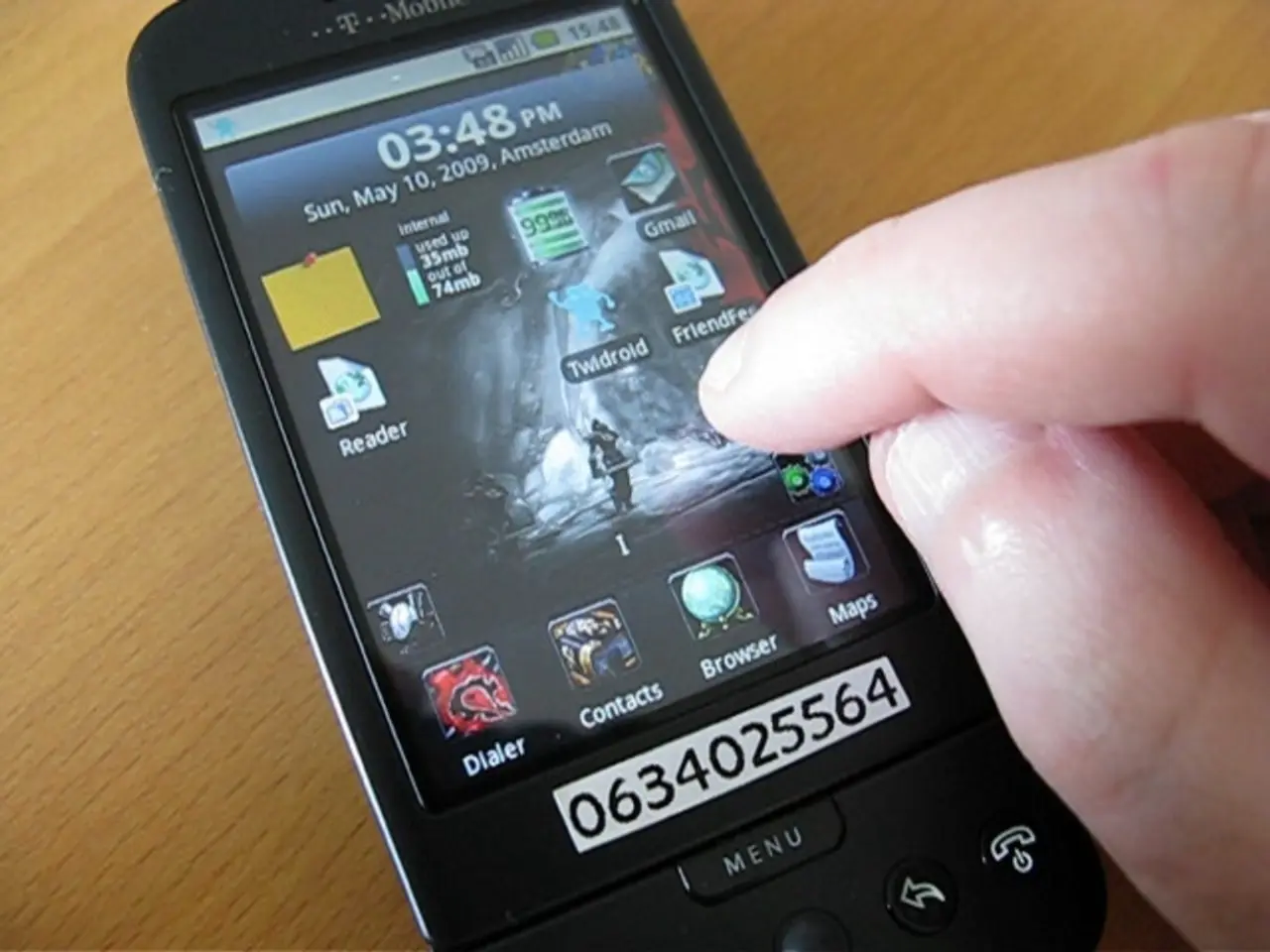 Ugandan Programmer Confronts Garbage Crisis and Shortage with a Cost-Free Sharing Platform