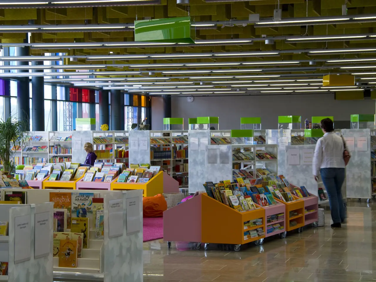 Urban Nature and Wildlife Preservation Advocates Showcase City Library Activities