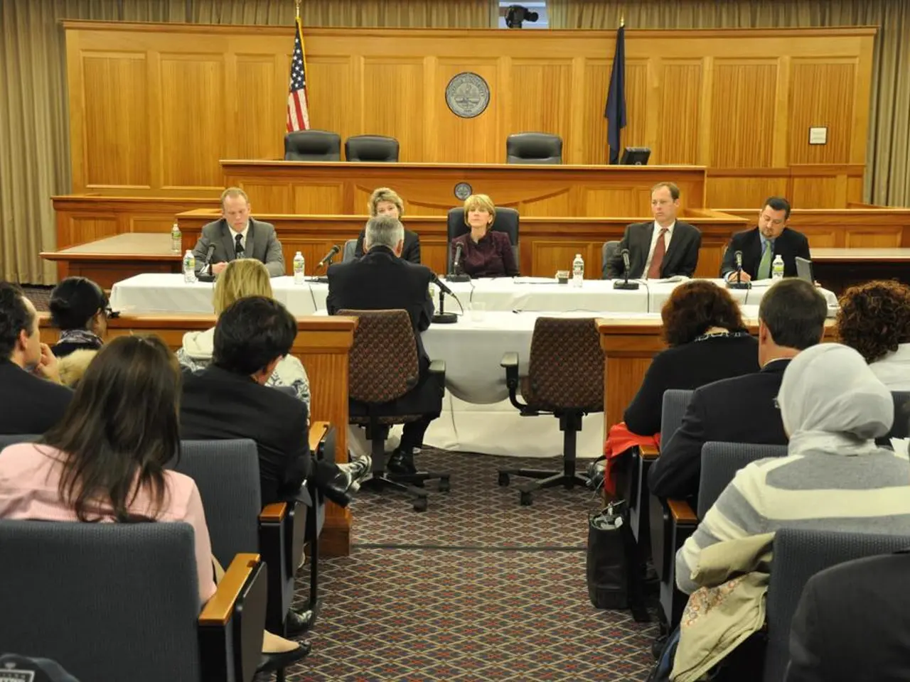 Discussion at the "Work - But How?" Conference: Fresh insights for immigrants and refugee...