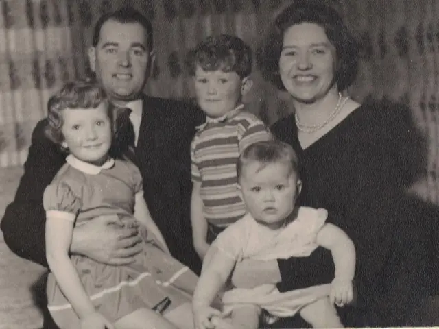 Navigating Parenting in Multi-Generational Homes: Strategies for Smooth Coexistence