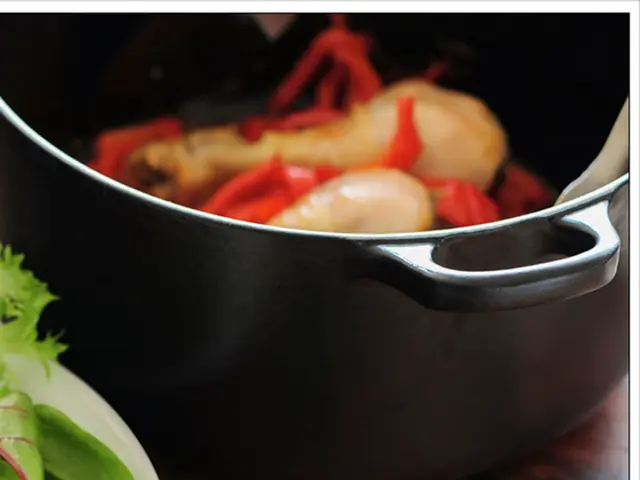 Diet for reducing inflammation: Food suggestions and strategies