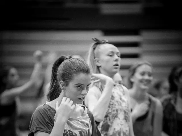 Persistent Pursuit: Strategies for Maintaining Drive and Achieving Aims (Motivational Techniques)