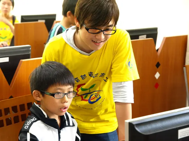 Exploring the Differences Between Data Science and Computer Science: Historical Backgrounds,...