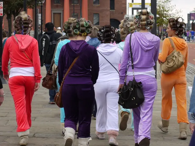 Impact of High-End Fashion Labels on Student Style Preferences