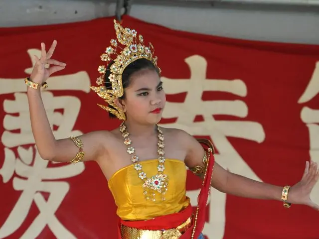 Silent Expression Takes Center Stage with Kazakh Dance Theatre Performance