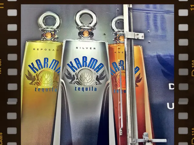 Method for Examining Interview Discussions